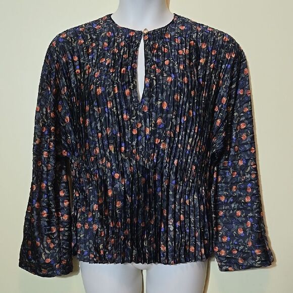 Vince Pomegranate Satin Pleated Blouse Top Silky Keyhole Accordion Regency XL - Picture 2 of 15